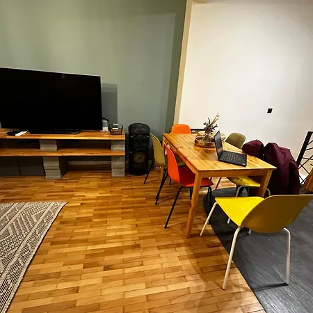 1 Bedroom Fancy Near Hospital *